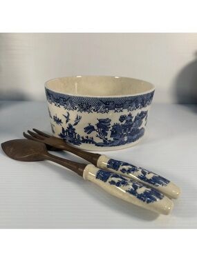 Blue Willow serving set with utensils